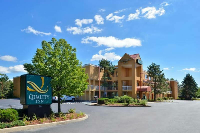 Quality Inn Colchester - Burlington Buitenkant foto